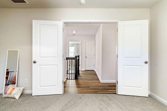 411 STONEWALL JACKSON BLVD, Staunton, VA 24401