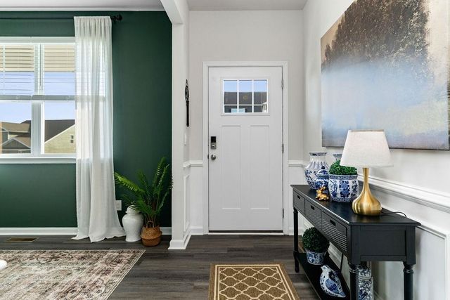 411 STONEWALL JACKSON BLVD, Staunton, VA 24401