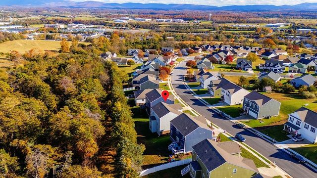 411 STONEWALL JACKSON BLVD, Staunton, VA 24401