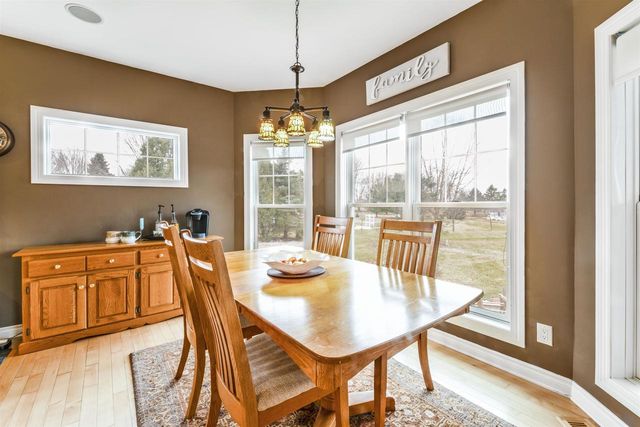 3753 Coachman Way, Cross Plains, WI 53528