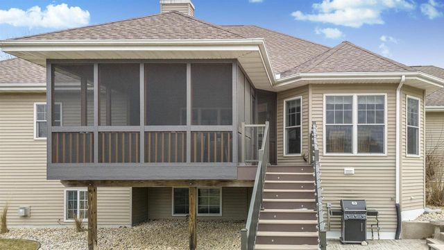 3753 Coachman Way, Cross Plains, WI 53528