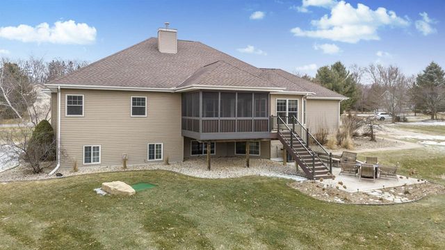 3753 Coachman Way, Cross Plains, WI 53528