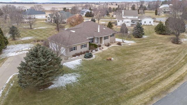 3753 Coachman Way, Cross Plains, WI 53528