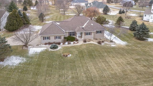 3753 Coachman Way, Cross Plains, WI 53528