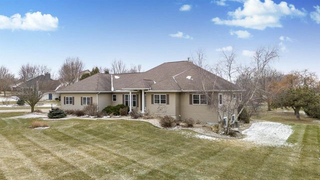 3753 Coachman Way, Cross Plains, WI 53528