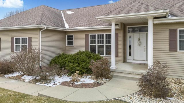 3753 Coachman Way, Cross Plains, WI 53528