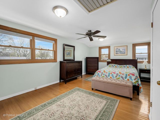 1406 E Elm Street, Wheaton, IL 60189