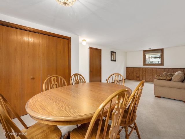 1406 E Elm Street, Wheaton, IL 60189