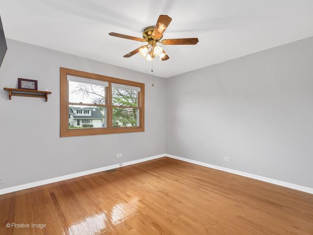 1406 E Elm Street, Wheaton, IL 60189