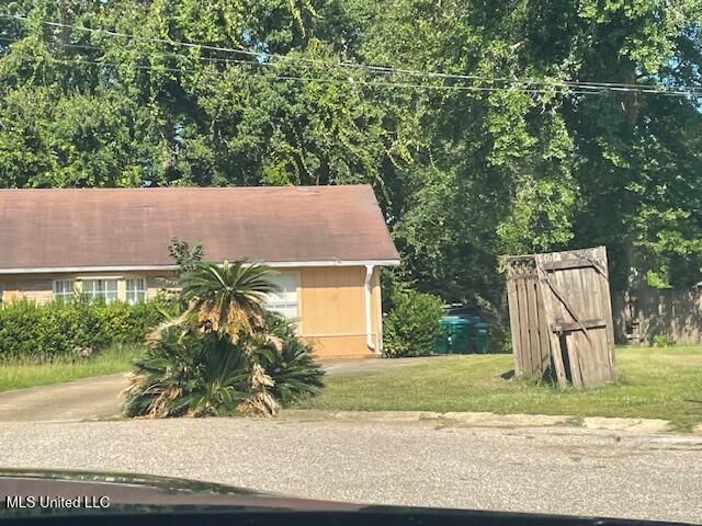 201 Ravens Court, Ocean Springs, MS 39564