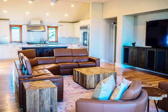 6275 Chablis Dr, Shingle Springs, CA 95682