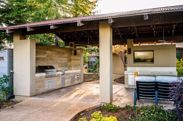 6275 Chablis Dr, Shingle Springs, CA 95682