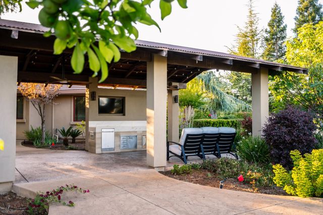 6275 Chablis Dr, Shingle Springs, CA 95682