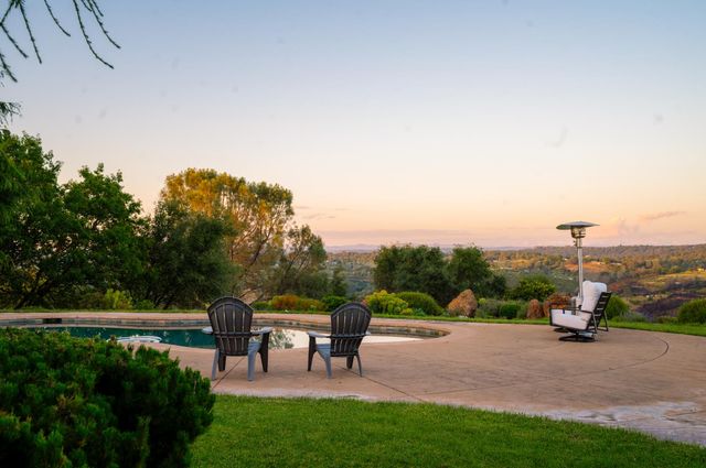 6275 Chablis Dr, Shingle Springs, CA 95682