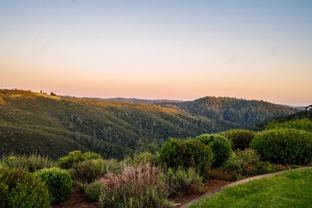 6275 Chablis Dr, Shingle Springs, CA 95682