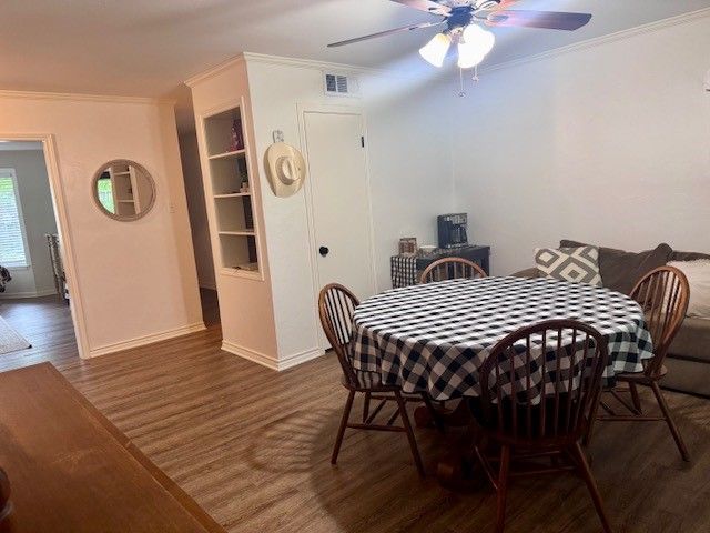2002 Mimosa Drive, Corsicana, TX 75110