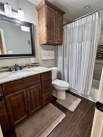 2002 Mimosa Drive, Corsicana, TX 75110