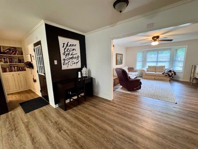 2002 Mimosa Drive, Corsicana, TX 75110