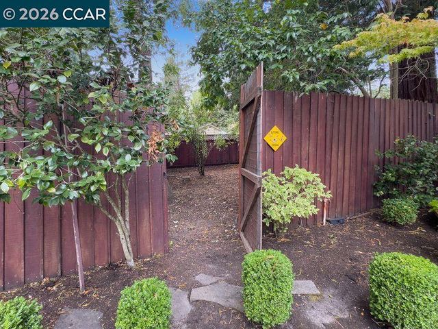 4053 Marianne Dr, Lafayette, CA 94549