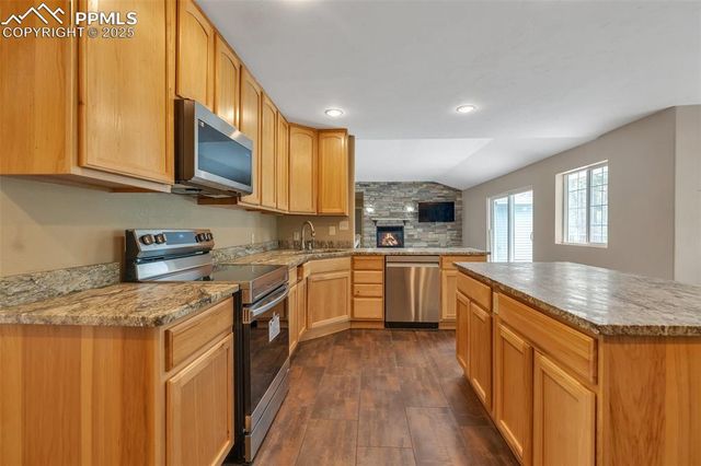 1038 Tenderfoot Drive, Larkspur, CO 80118