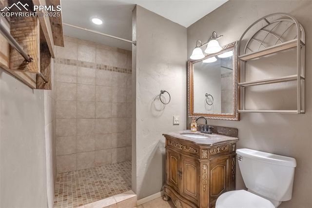 1038 Tenderfoot Drive, Larkspur, CO 80118