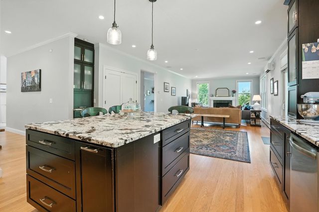 71 Lilly Creek Lane, Shelburne, VT 05482