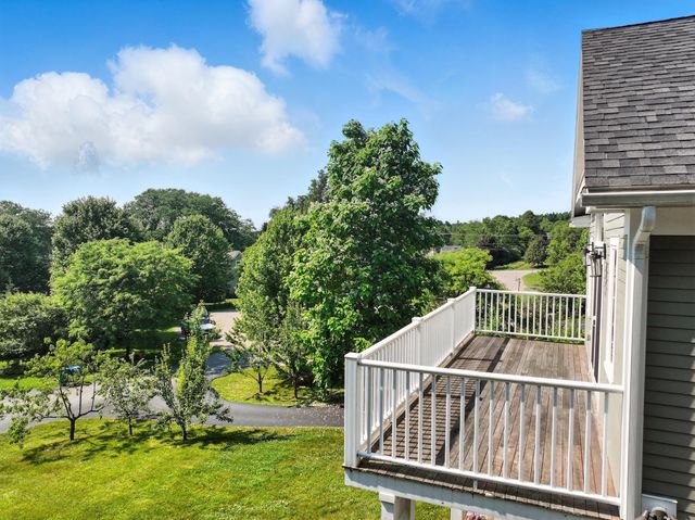 71 Lilly Creek Lane, Shelburne, VT 05482