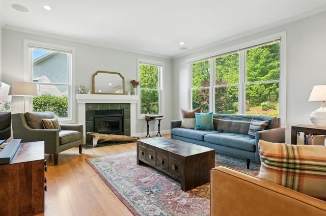 71 Lilly Creek Lane, Shelburne, VT 05482