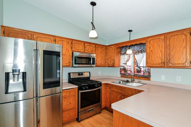 2525 14th Avenue NW, New Brighton, MN 55112