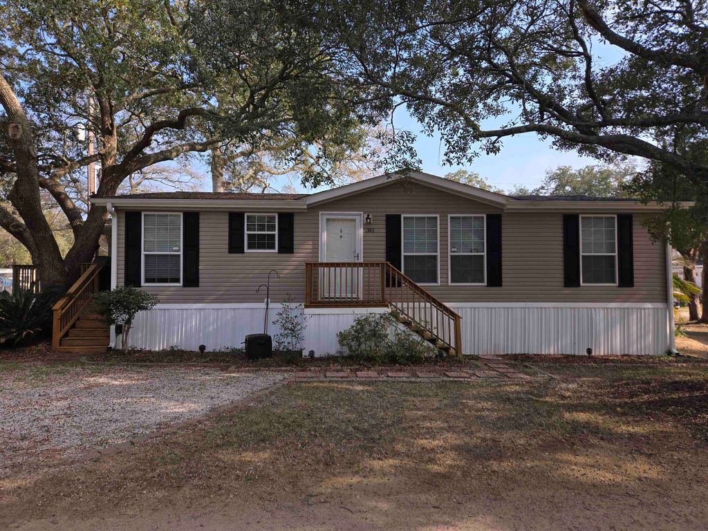 361 E Canal St., Garden City Beach, SC 29576 — photo 2