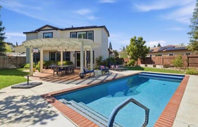 5120 Aktis Ct, Rocklin, CA 95765