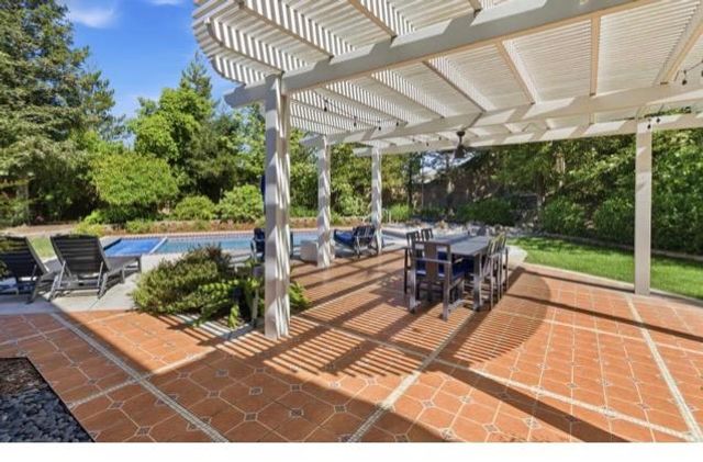 5120 Aktis Ct, Rocklin, CA 95765