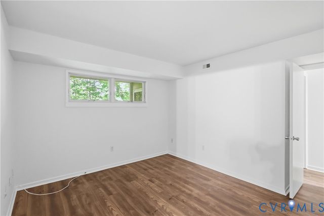 10308 Iron Mill Rd, North Chesterfield, VA 23235