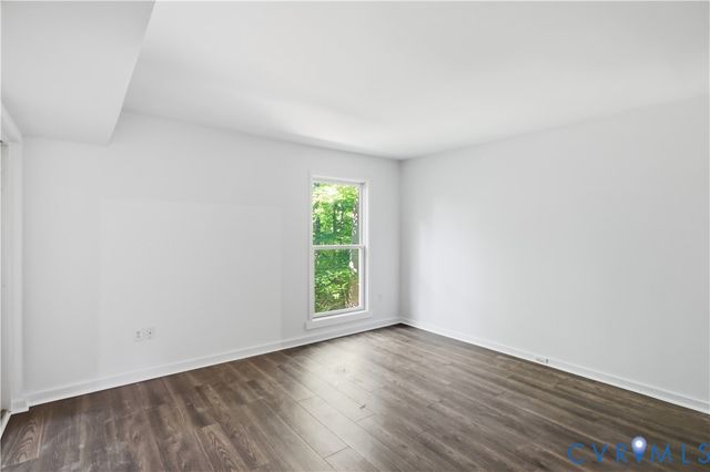 10308 Iron Mill Rd, North Chesterfield, VA 23235