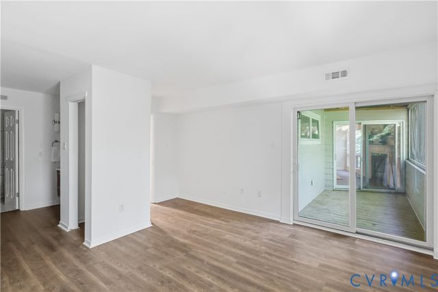 10308 Iron Mill Rd, North Chesterfield, VA 23235
