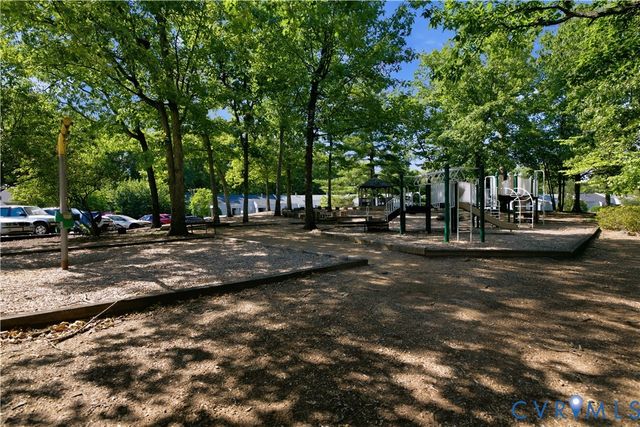 10308 Iron Mill Rd, North Chesterfield, VA 23235