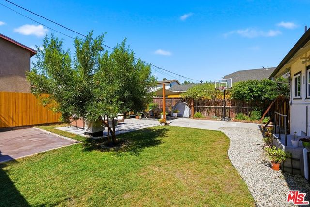 527 W 52nd Street, Los Angeles, CA 90037