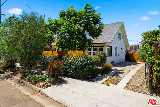 527 W 52nd Street, Los Angeles, CA 90037