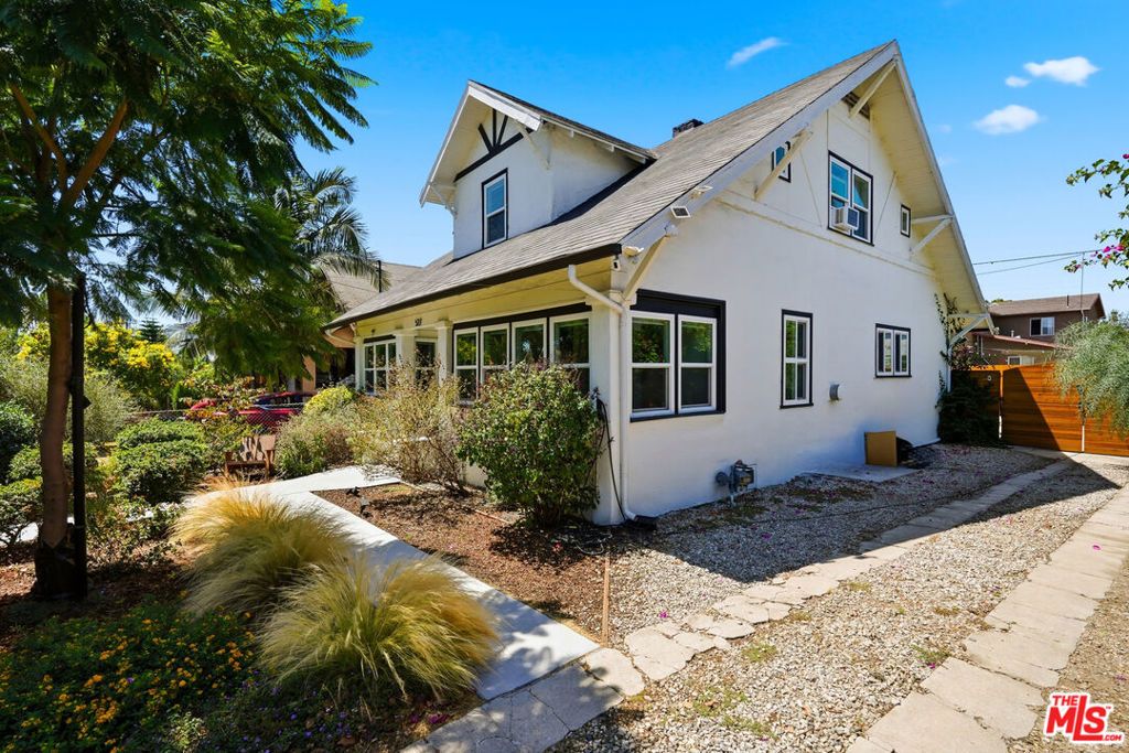 527 W 52nd Street, Los Angeles, CA 90037