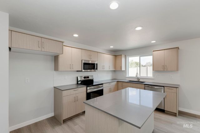 18431 N Trumpet Lily Ave, Nampa, ID 83687