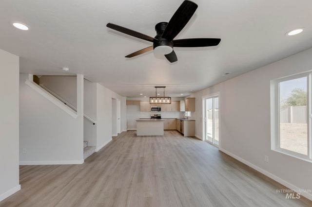 18431 N Trumpet Lily Ave, Nampa, ID 83687