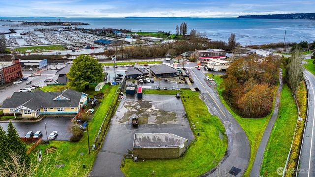 265 F Street, Blaine, WA 98230