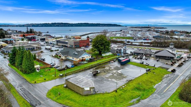 265 F Street, Blaine, WA 98230