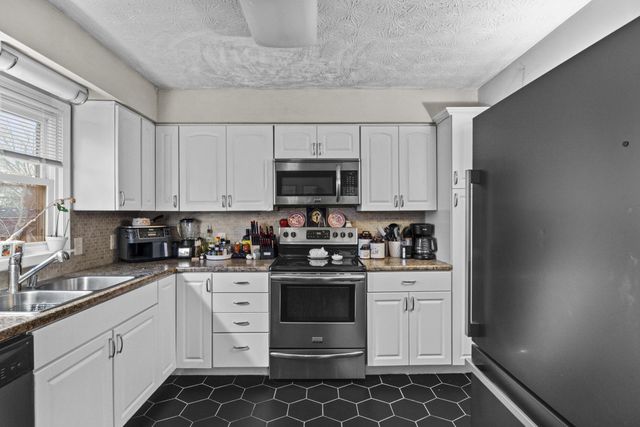 414 Richmond Avenue, Nicholasville, KY 40356