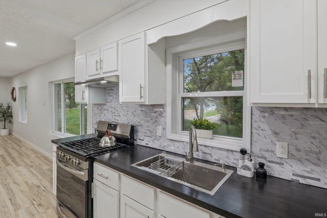 2005 Prairie Avenue, South Bend, IN 46613