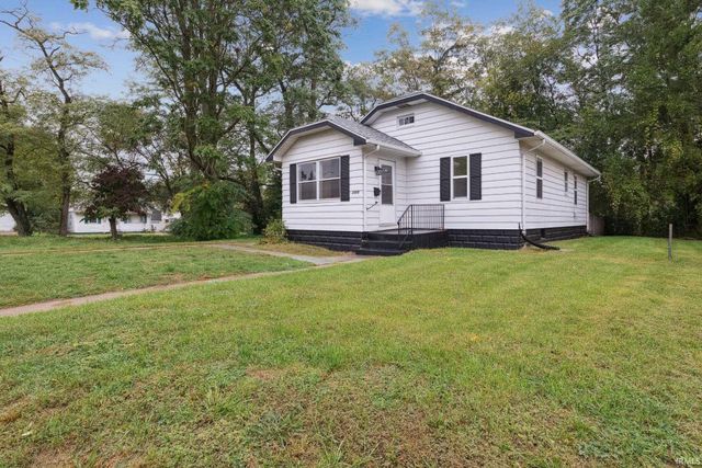 2005 Prairie Avenue, South Bend, IN 46613
