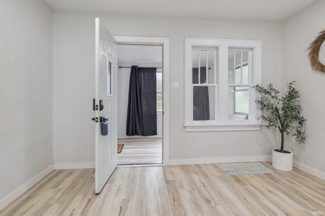 2005 Prairie Avenue, South Bend, IN 46613