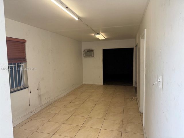 2205 W 80th St F-4, Hialeah, FL 33016
