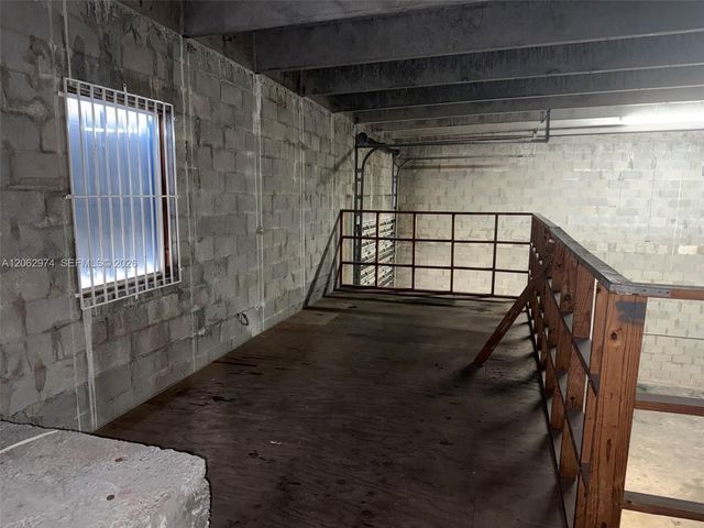 2205 W 80th St F-4, Hialeah, FL 33016