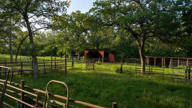 8058 Milam County Road 455, Thorndale, TX 78947